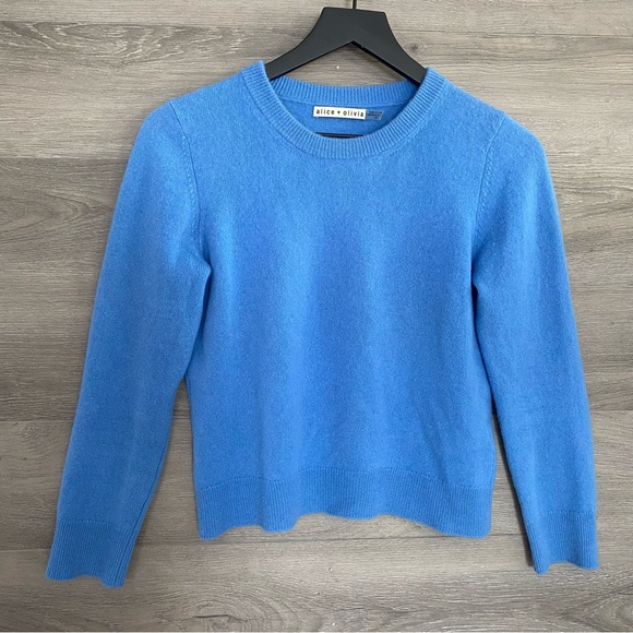 Alice + Olivia Sweaters - Alice + Olivia Cashmere Sweater